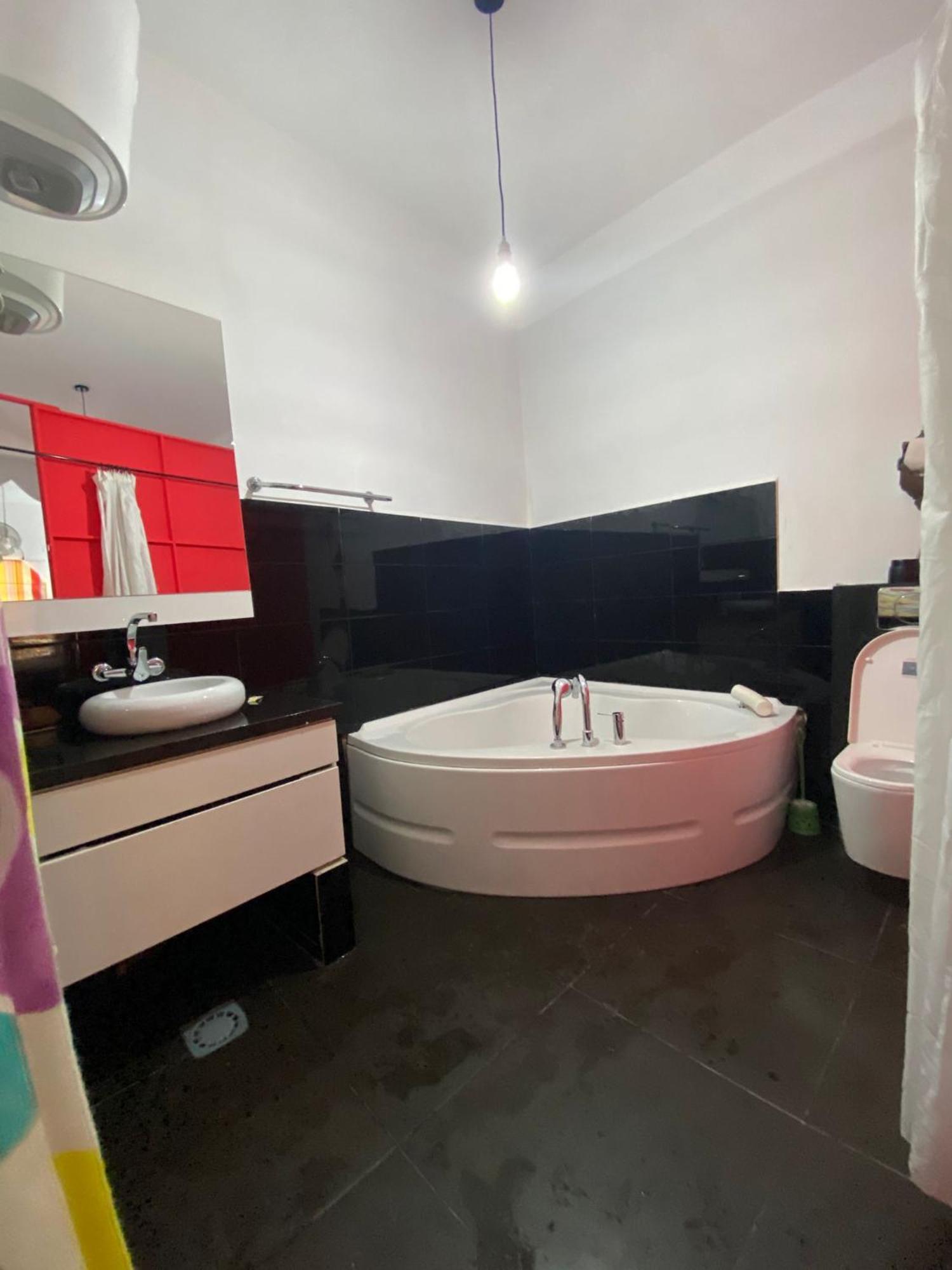 Hostal Valencia - Private Room With Bathroom Xauen Exterior foto